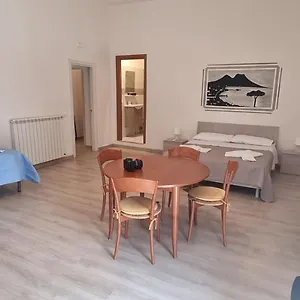 Affittacamere Keira, Napoli